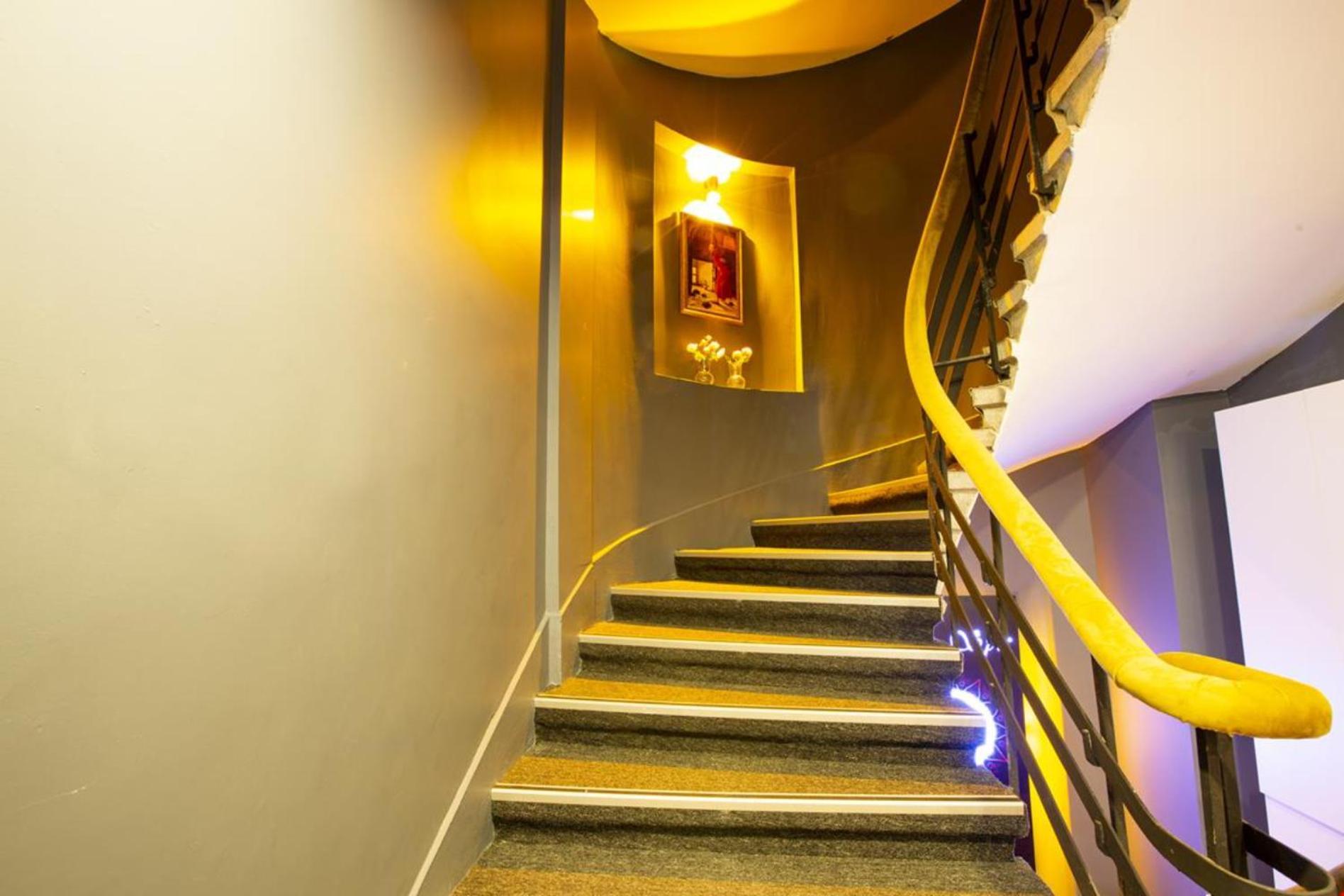 Taksim Leon'S Hotel Istanbul Ngoại thất bức ảnh